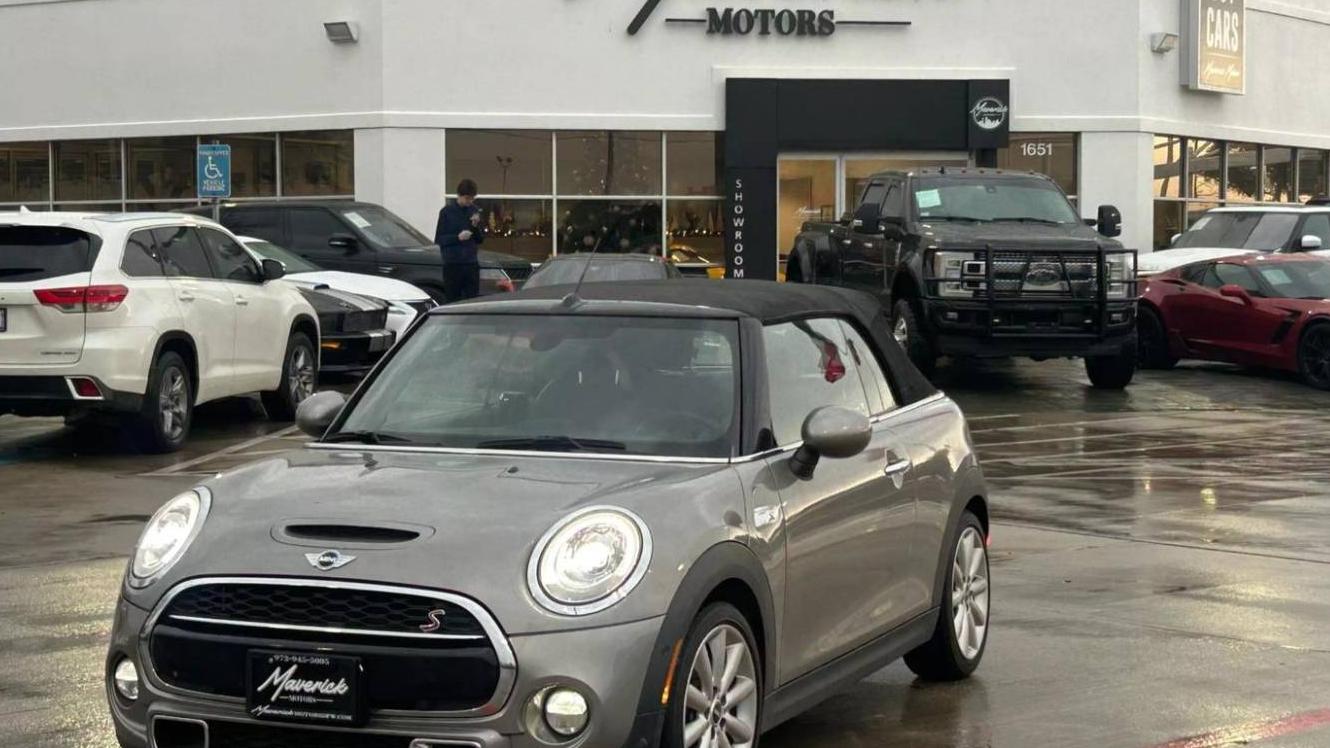 MINI COOPER CONVERTIBLE 2018 WMWWG9C53J3D22732 image